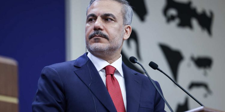 وزير الخارجية التركي يتوجه إلى موسكو