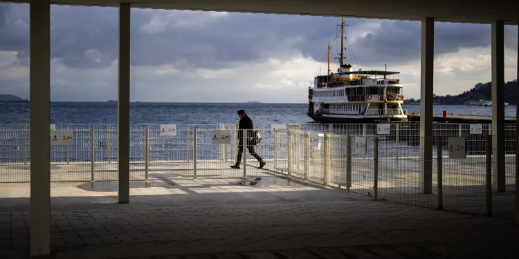 زيادة في الهجرة من تركيا إلى الخارج بنسبة 53٪