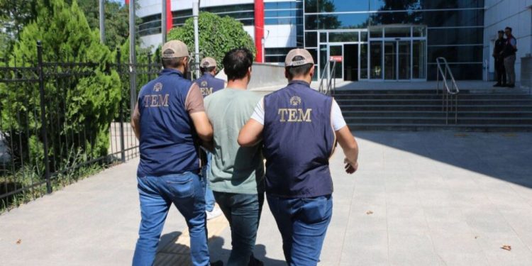 تركيا.. اعتقال أمين الحزب الكردي في أديامان