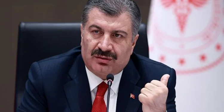 صحفي: 3 أسباب وراء إقالة وزير الصحة التركي