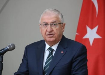 هل يلتقي وزير الدفاع التركي نظيره السوري؟