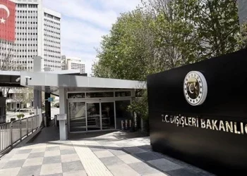 تركيا تحذر رعاياها من السفر إلى لبنان