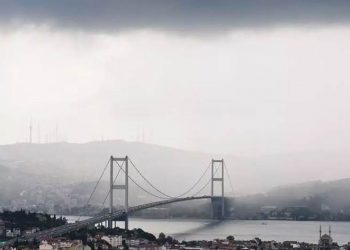 تحذير من فيضانات في إسطنبول