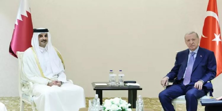 أمير قطر يزور تركيا اليوم