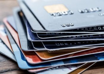 تركيا.. 43% زيادة بأعداد العاجزين عن سداد ديون بطاقات الائتمان
