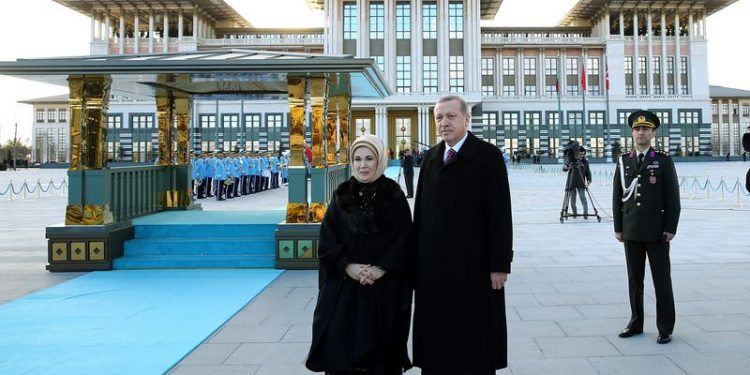 الشعب الجمهوري: ميزانية القصر الرئاسي زادت 5000% في 10 سنوات