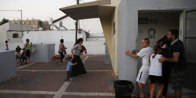 هل نجحت إيران فى شن حرب نفسية ونشر الذعر بين الإسرائيليين؟