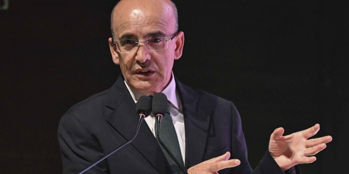 وزير المالية التركي يحضر اجتماعات كبار المستثمرين في نيويورك