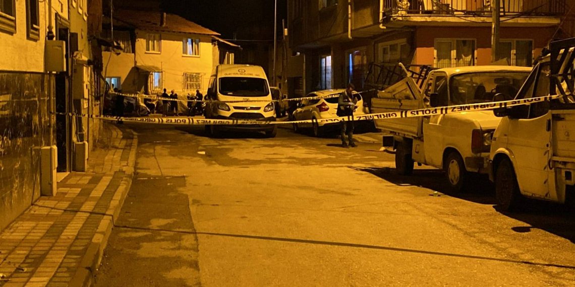 مقتل شاب سوري على يد تركي بـ12 طعنة سكين في بورصة