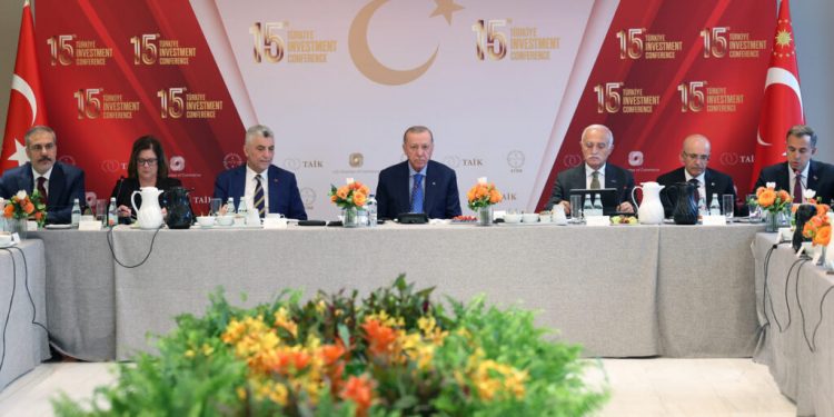 أردوغان يتمرد ضد عقوبات CAATSA على تركيا