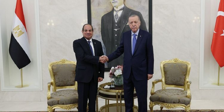 السيسي: زيارتي إلى تركيا تعكس إرادة لبدء صداقة جديدة