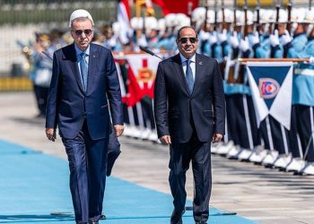 زيارة السيسي إلى تركيا تثير مخاوف اليونان