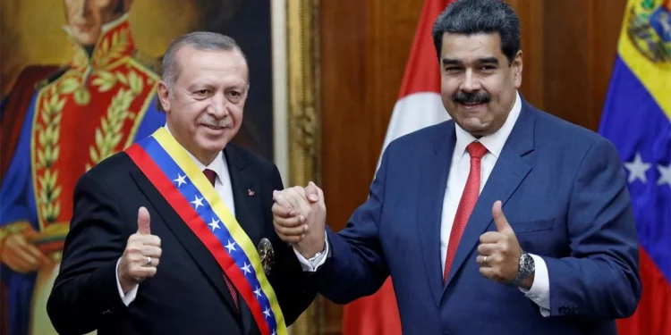 مادورو: نعمل مع أردوغان لبناء عالمٍ جديدٍ ومزدهِرٍ