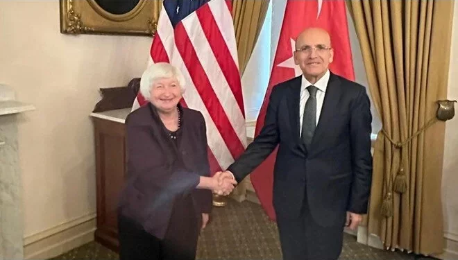 وزير المالية التركي يلتقي نظيرته الأمريكية