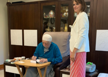 برلمانية يونانية: كولن صوت معتدل للإسلام