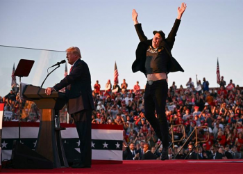 ترامب يضم إيلون ماسك إلى فريقه الرئاسي