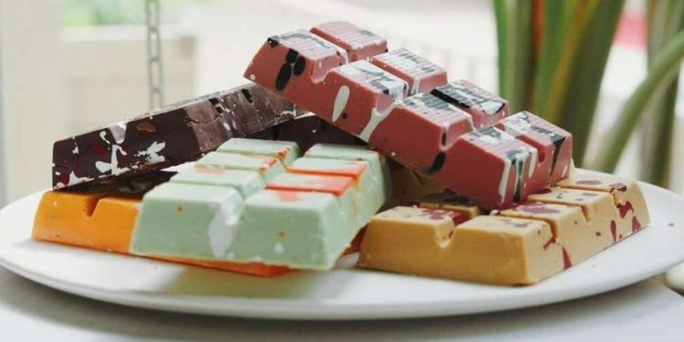 خبراء يحذرون من شوكولاتة دبي