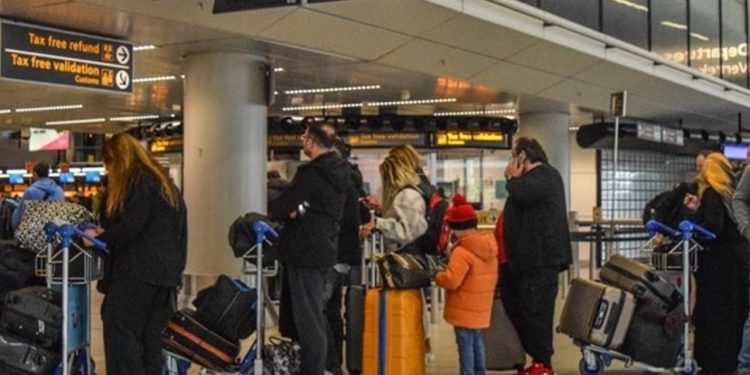 تركيا تشهد تزايدا كبيرا في هجرة الشباب للخارج