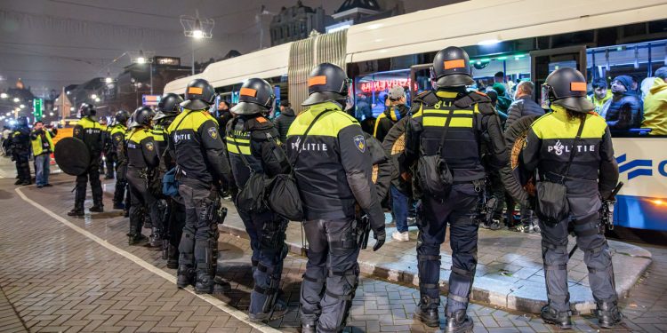 مؤامرة كروية.. أهدافها سياسية