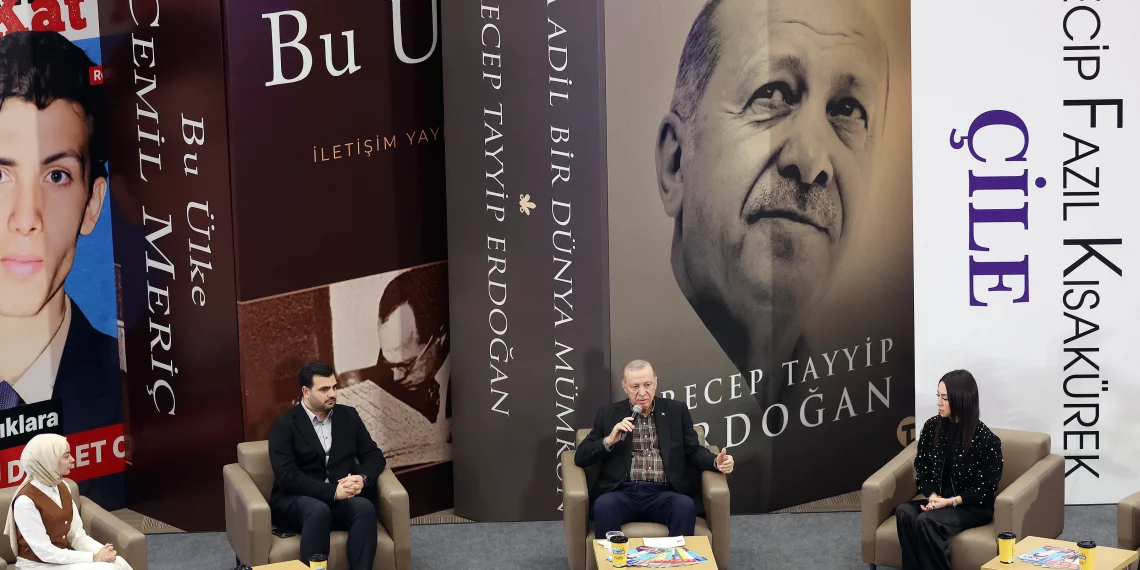 أردوغان: لم يبق إلا زعيمين في العالم “أنا وبوتين”