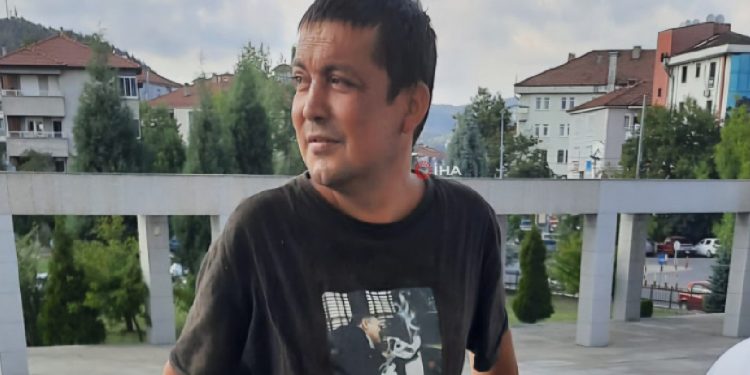 مواطن تركي يتجمد حتى الموت في موقع بناء