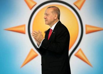 هل ينضم 4 نواب و20 عمدة بلدية إلى حزب أردوغان؟