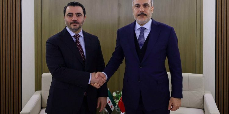 وزير الخارجية التركي يجتمع مع نظيره السوري