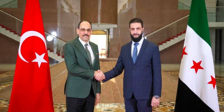 رئيس الاستخبارات التركي يلتقي أحمد الشرع في دمشق