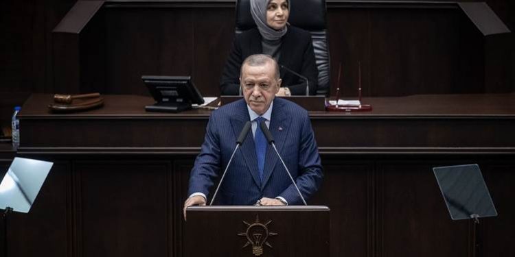 أردوغان: سنحل مشاكل الأكراد في سوريا إذا ألقوا السلاح