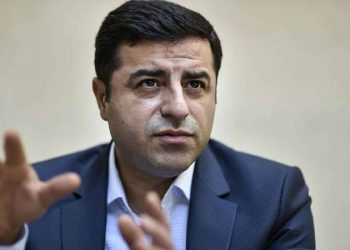 دميرطاش: أدعم أوجلان من أجل السلام