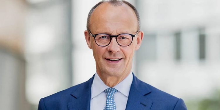 زعيم المعارضة الألمانية: على أوروبا التحرك ضد ترامب