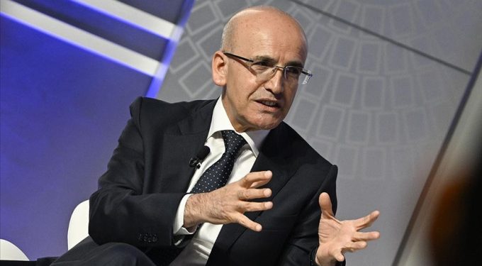 وزير المالية التركي: الثقة تزداد في الليرة