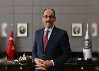 رئيس المخابرات التركية يهاتف مسؤولين من حماس