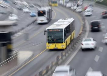 بلدية إسطنبول ترفع رسوم النقل العام 35%