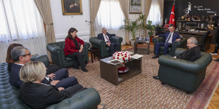 الشعب الجمهوري: ندعم الجهود لوقف النزيف التركي