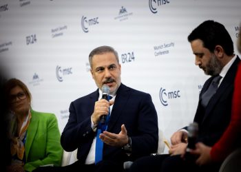 هاكان فيدان: يجب أن تمتلك سوريا قوات مسلحة موحدة