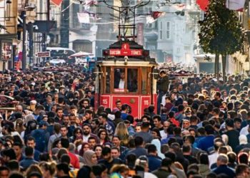عدد سكان إسطنبول يتجاوز 131 دولة!