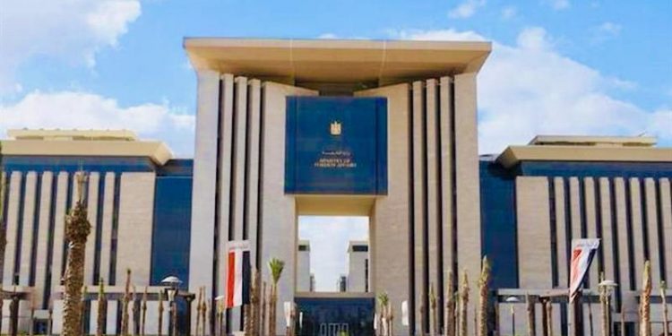 مصر تقدم خطة لإعادة إعمار غزة مع ضمان بقاء الفلسطينيين