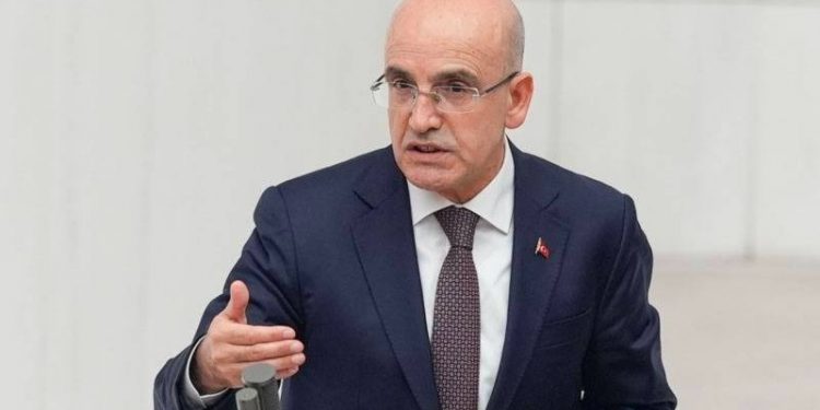 شيمشك: الاقتصاد التركي أصبح أقوى وأكثر مرونة