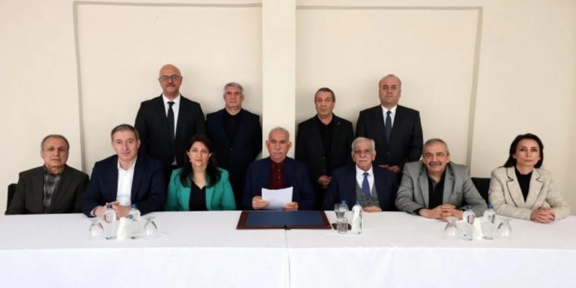 عبد الله أوجلان يدعو تنظيم العمال الكردستاني لـ“تفكيك صفوفه”