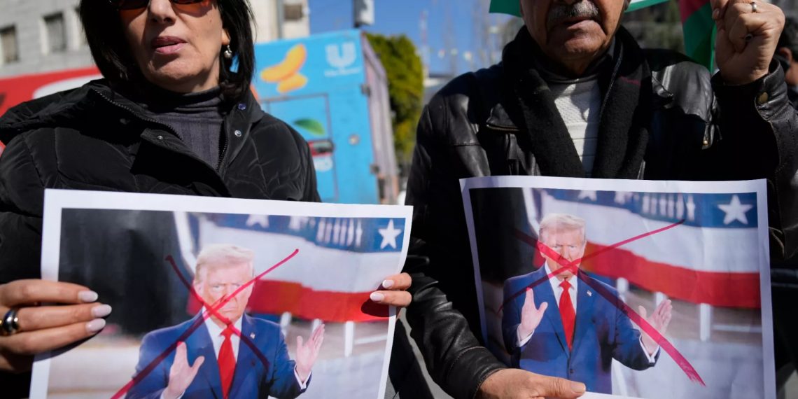 ما موقف القانون الدولي من مخطط ترامب لتهجير سكان غزة؟