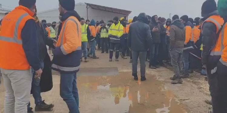 تركيا.. عمال 4 شركات يبدؤون احتجاجا في أورفا