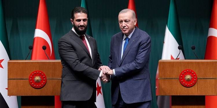 أردوغان: ناقشت مع الشرع ما يجب اتخاذه في شرقي سوريا