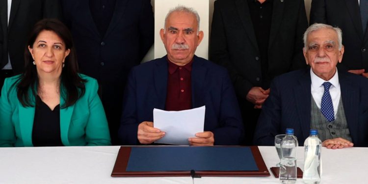 صحفي: 55 مليون في تركيا لا يعرف من هو الإرهابي أوجلان