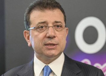 فايننشال تايمز: المركزي التركي ينفق 12 مليار دولار للسيطرة على الليرة