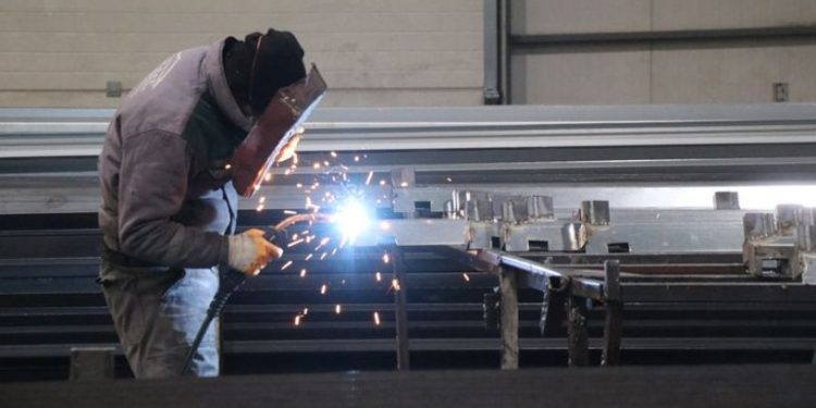 تركيا.. انكماش التصنيع للشهر الحادي عشر على التوالي