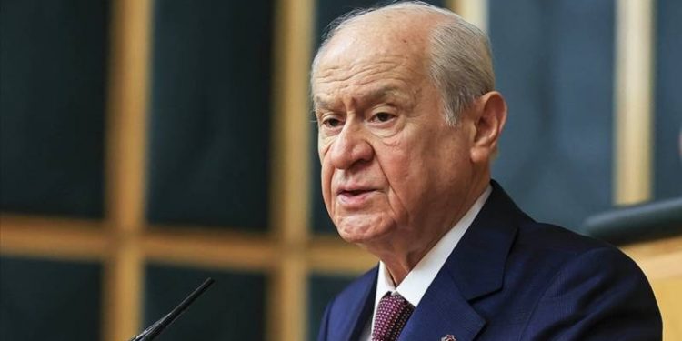 تركيا.. الحركة القومية يلغي اجتماعه للمرة الخامسة بسبب مرضه زعيمه