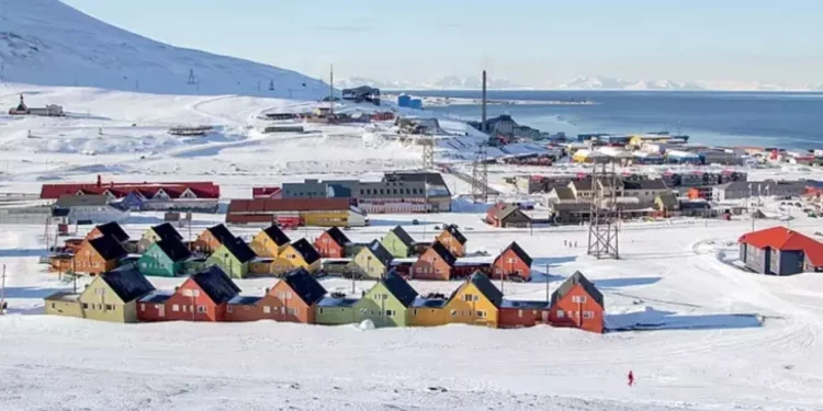 الأتراك يحصلون على حق التجارة والإقامة في جزر سفالبارد النرويجية