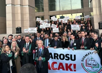 إقالة إدارة نقابة المحامين في إسطنبول