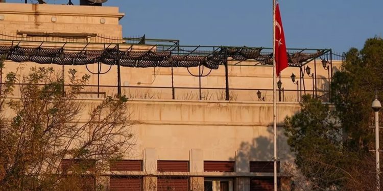 بعد غياب 12 عاما.. الملحق العسكري التركي يبدأ مهامه في دمشق